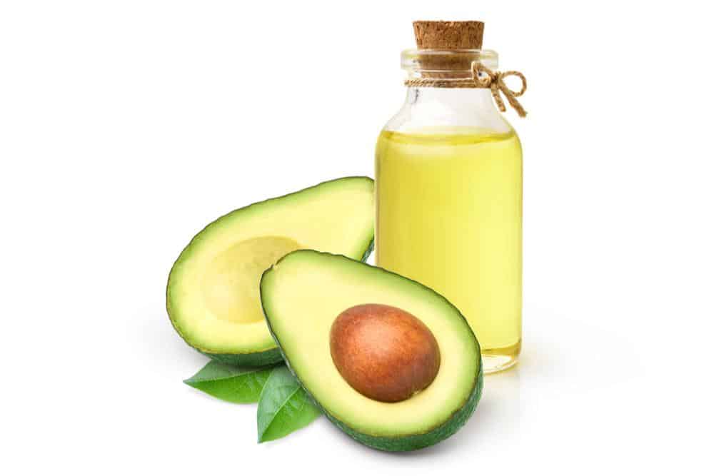 Photo of an avocado and avocdado oil